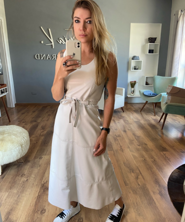 Vestido longo com pespontos